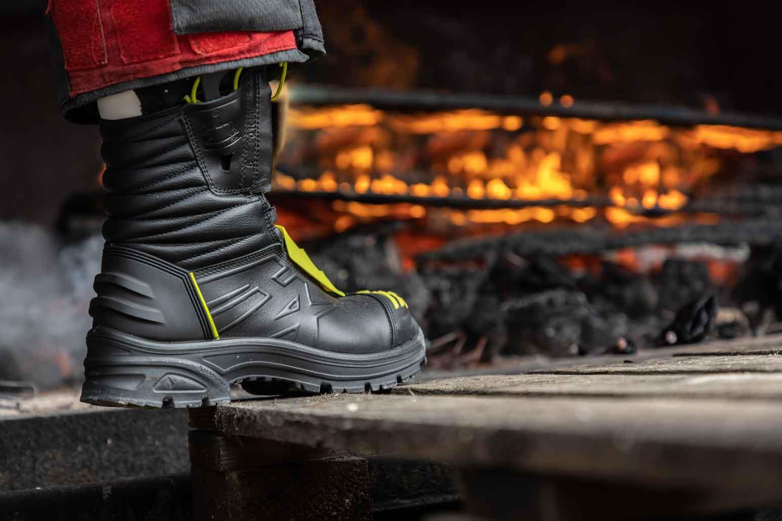 Feuerwehrstiefel HAIX FIRE EAGLE 2.0, Größe UK 4.0 / EU 37